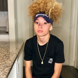 Meet your Posher, Alyssa